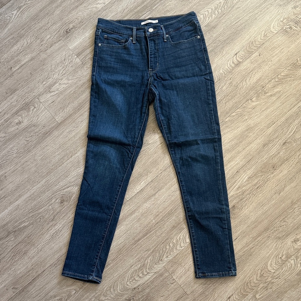 Levi’s Dark Wash Shaping Skinny Jeans, Size 30